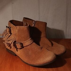 Minnetonka Brown Suede Ankle Boots Size 8